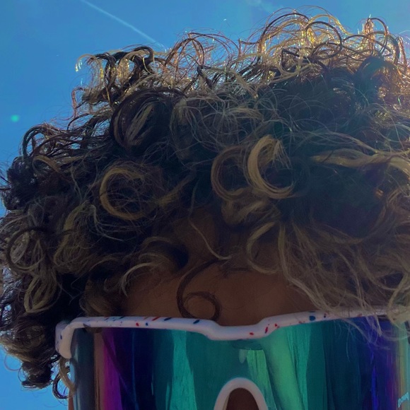 Meet your Posher, Darinel - Picture 1 of 1